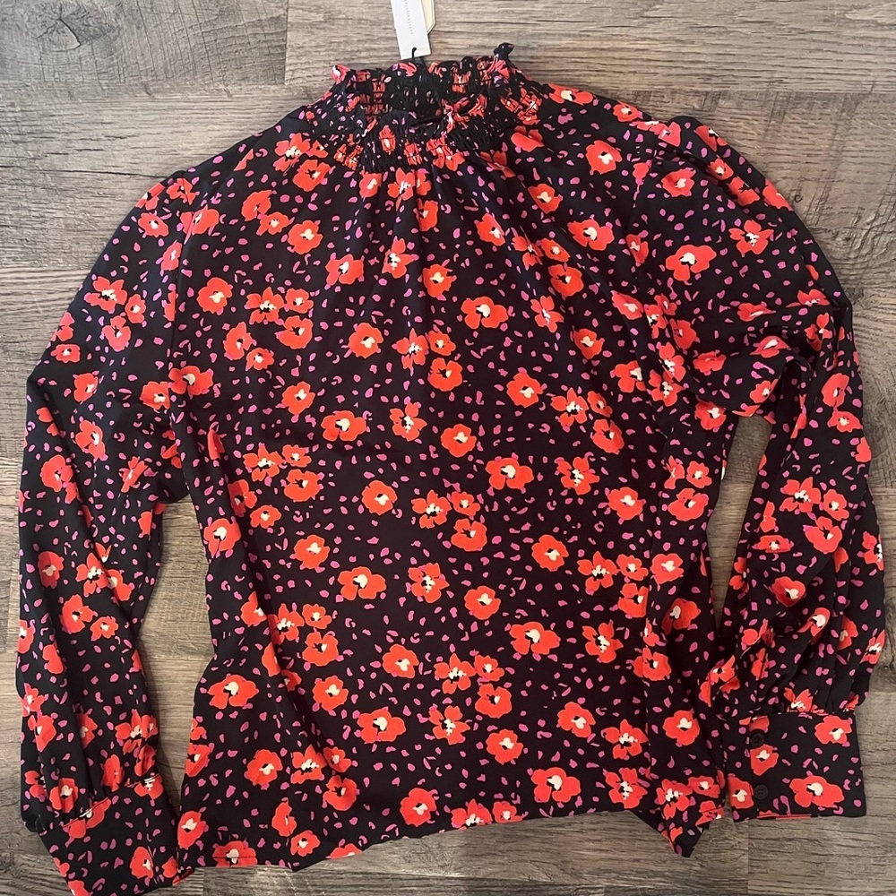 NWT Sanctuary Smocked Neck Floral Long-Sleeve Top - Blk & red Size L